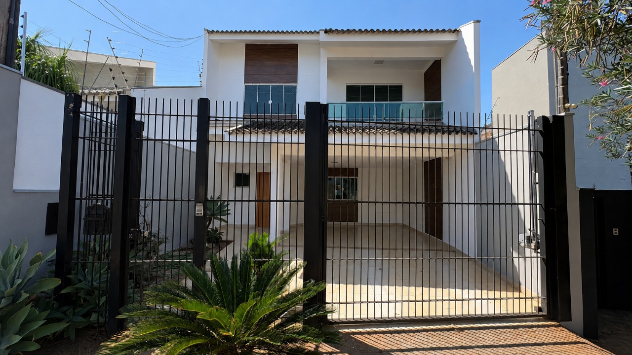 Sobrado com 3 Quartos, 150 m² - Jardim Itália, Maringá/PR