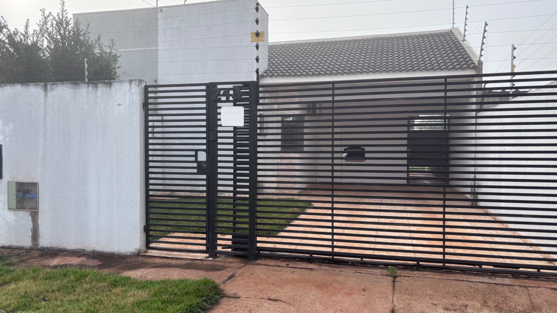 Casa com 3 dormitórios para alugar, 100 m² - Residencial Arezzo - Maringá/PR