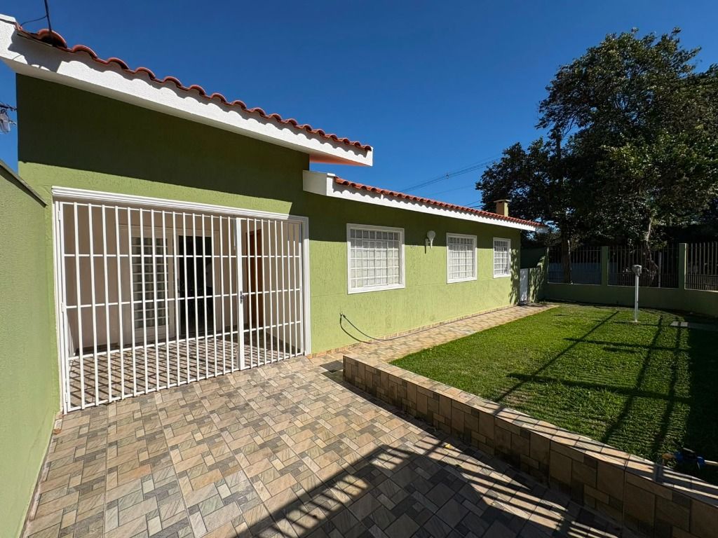 Casa com 2 dormitórios para alugar, 100 m² por R$ 2.700,01/mês - Conjunto Habitacional Inocente Vila Nova Júnior - Maringá/PR